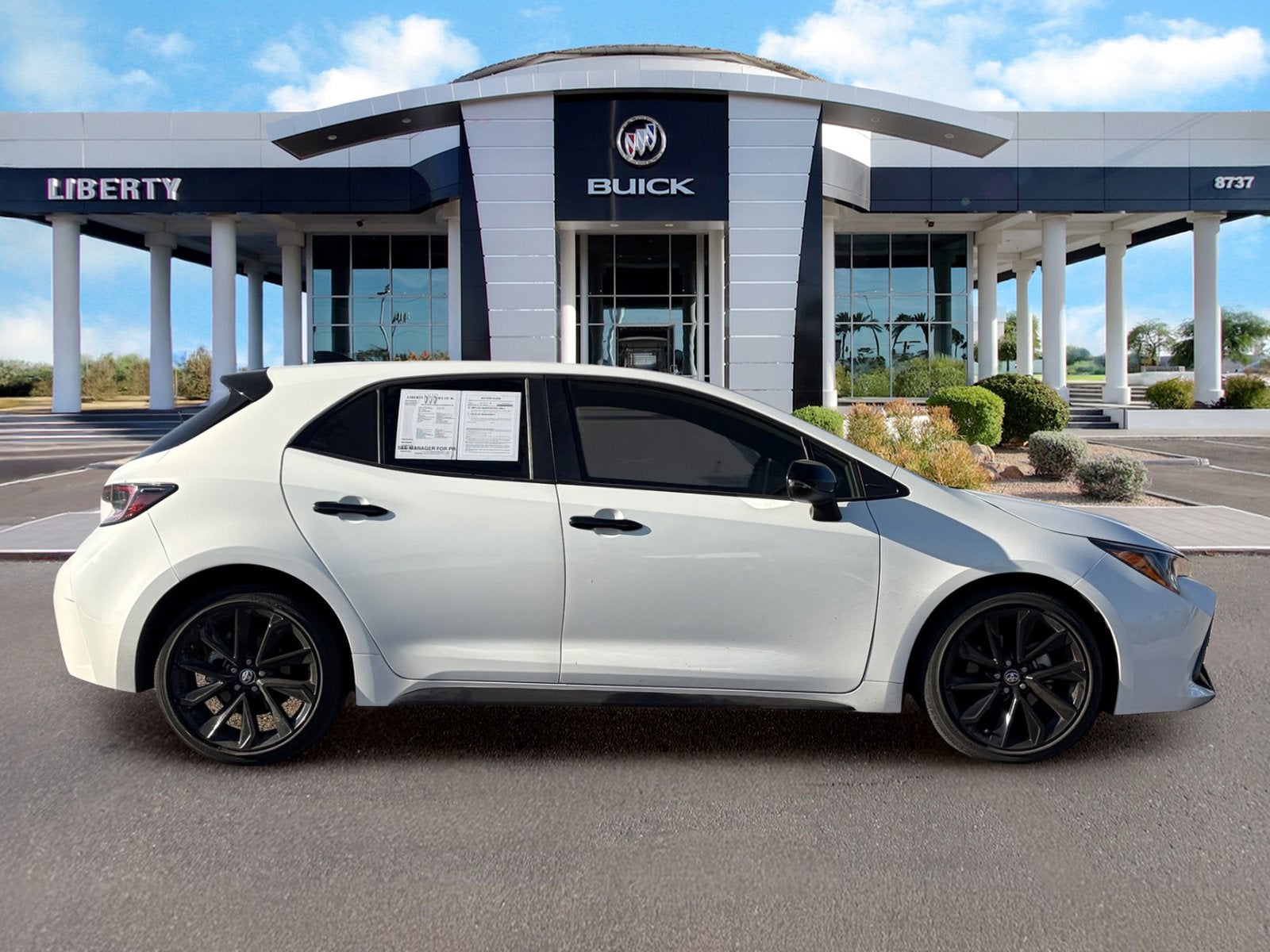 2020 Toyota Corolla Hatchback SE Nightshade Edition