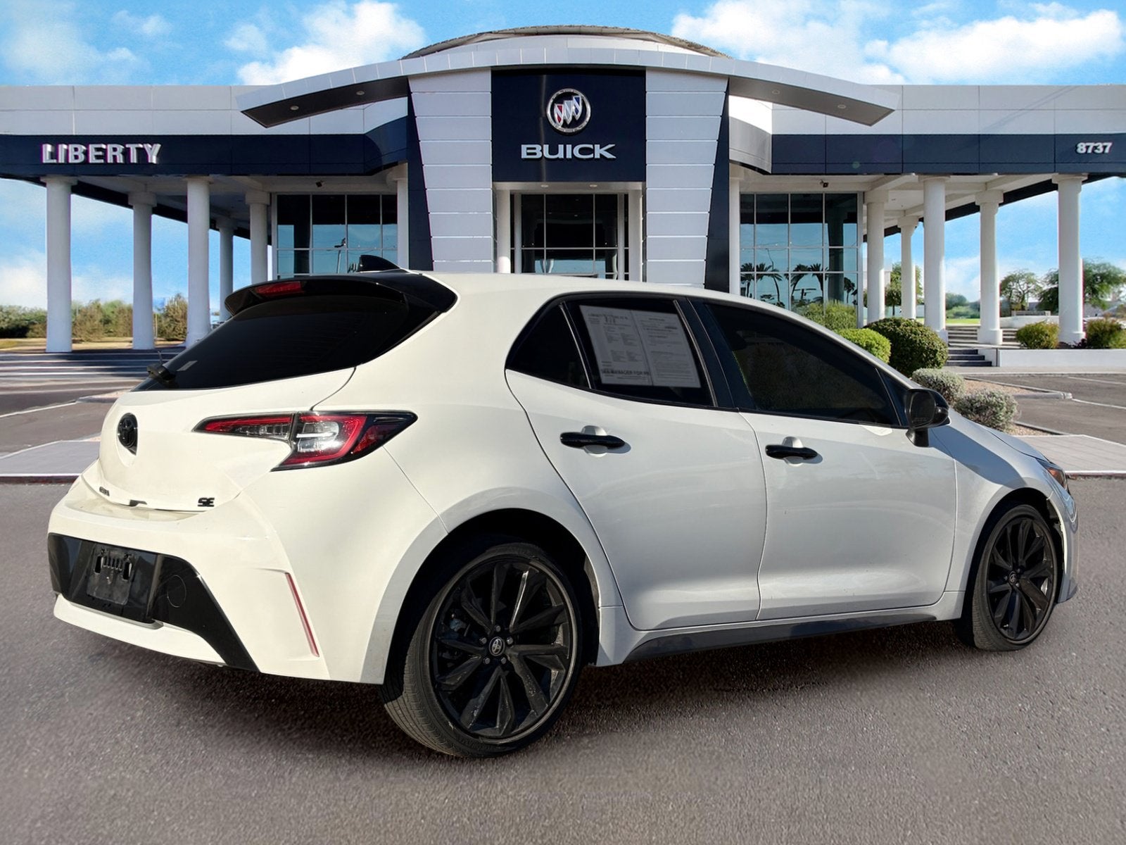 2020 Toyota Corolla Hatchback SE Nightshade Edition