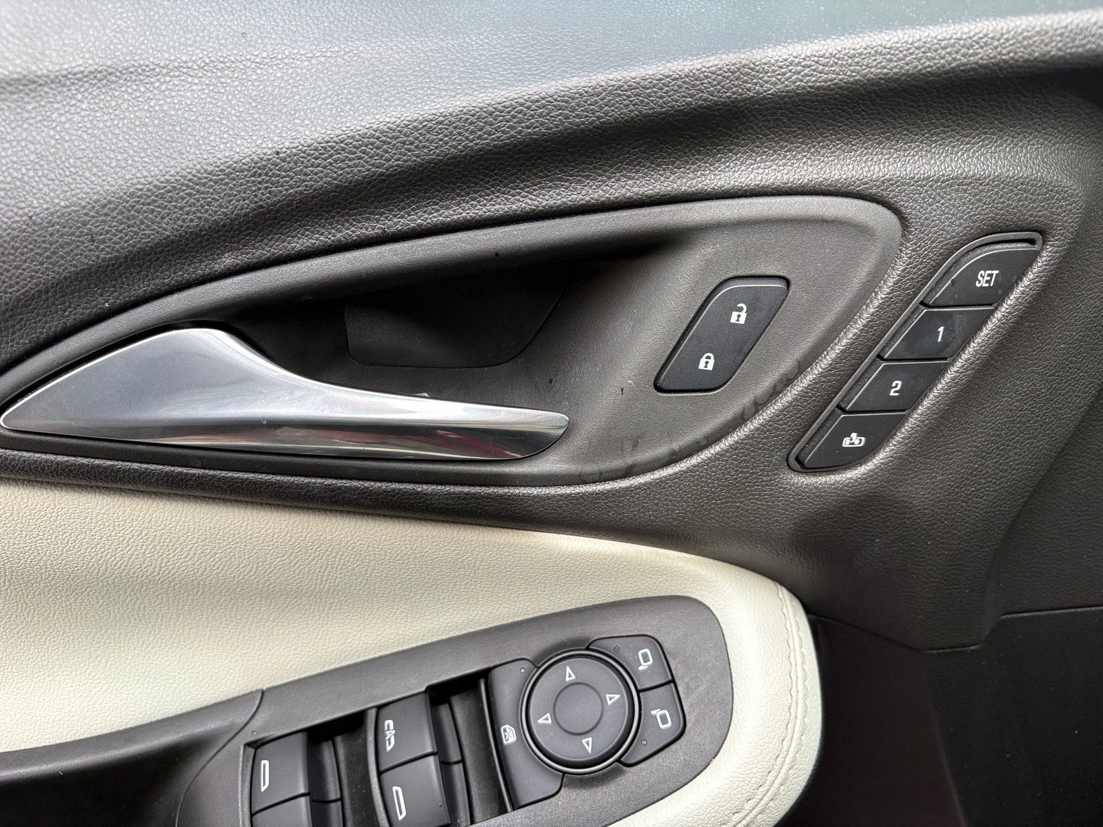 2022 Buick Encore GX Essence