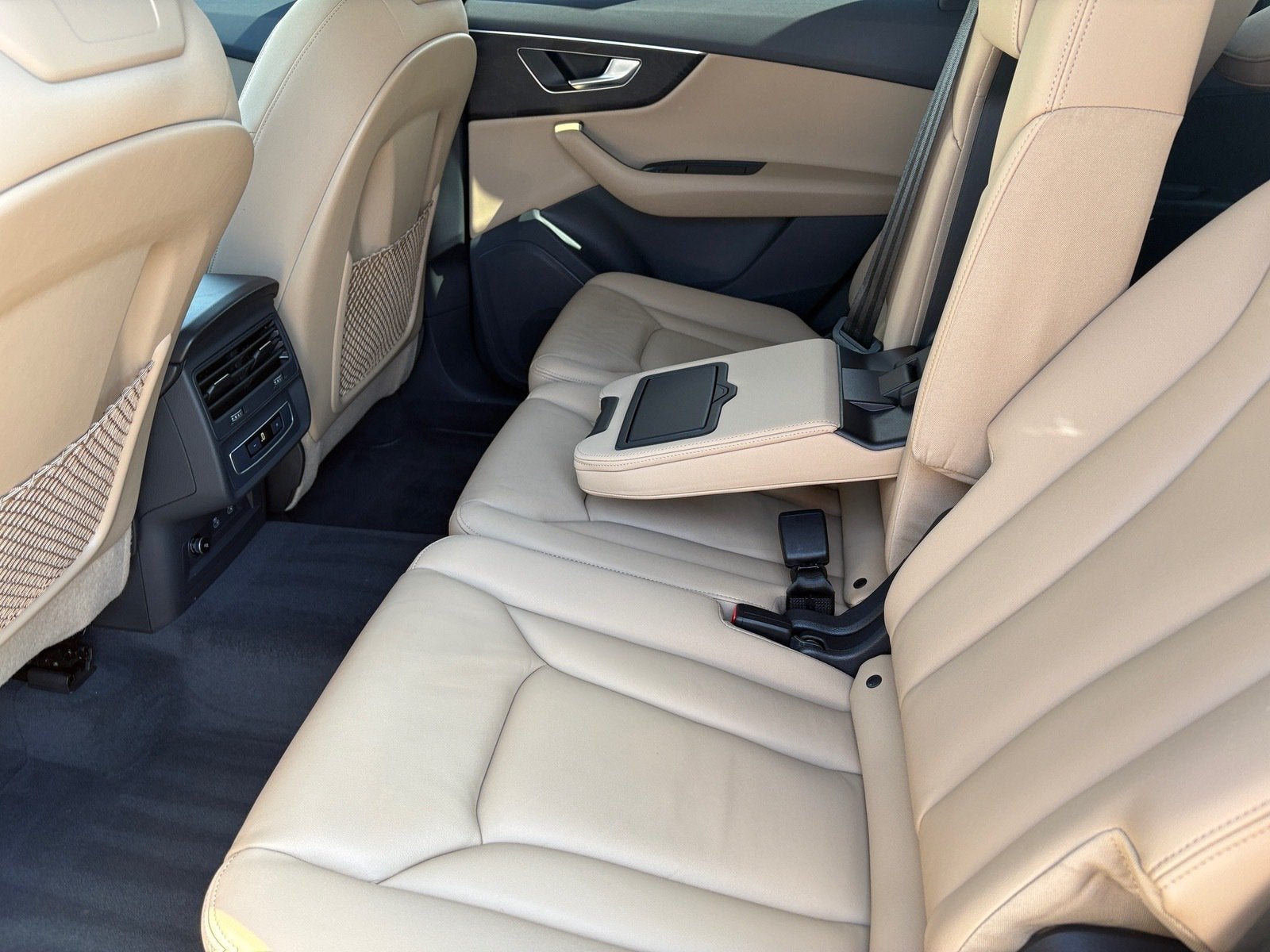 2023 Audi Q7 Premium 45 TFSI quattro Tiptronic